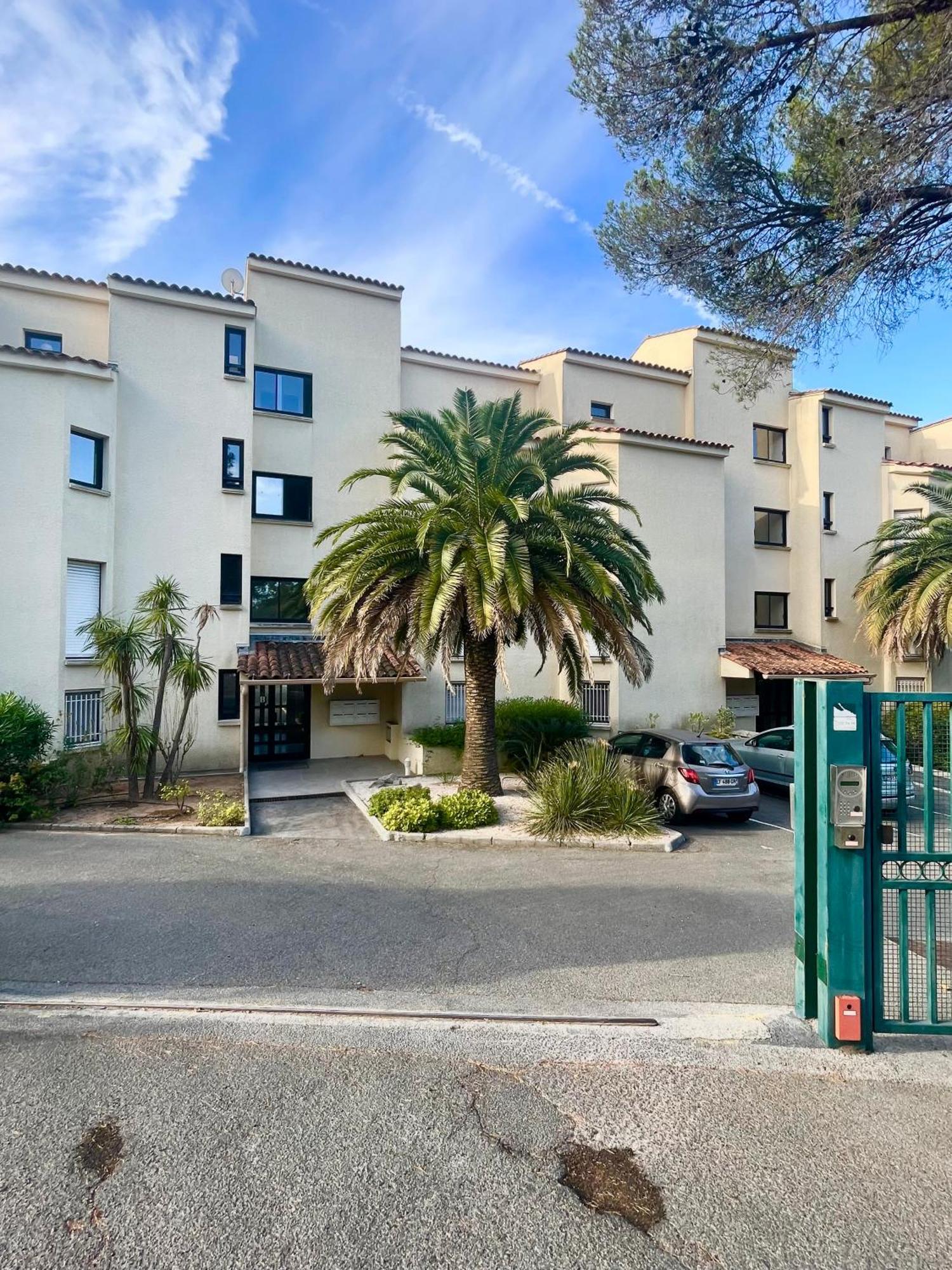 Appartement Plage Et Nature Saint-Raphaël Extérieur photo